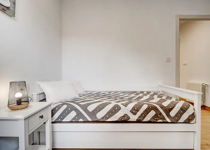 Larra By Sanse Holidays San Sebastián