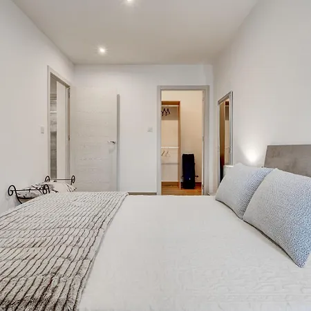Apartament Larra By Sanse Holidays