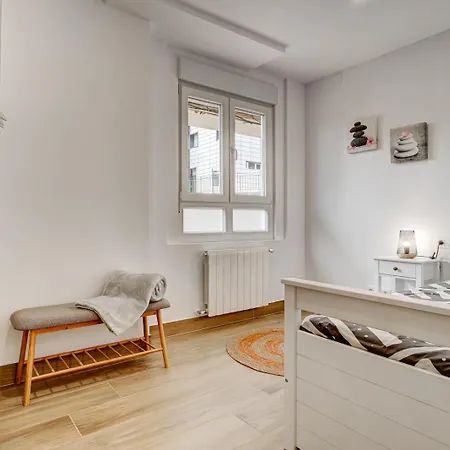 Larra By Sanse Holidays * San Sebastian